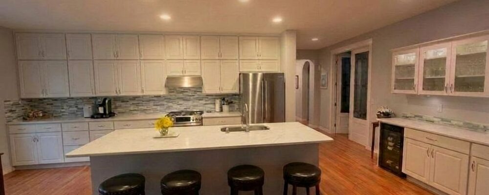 Cabinet refacing